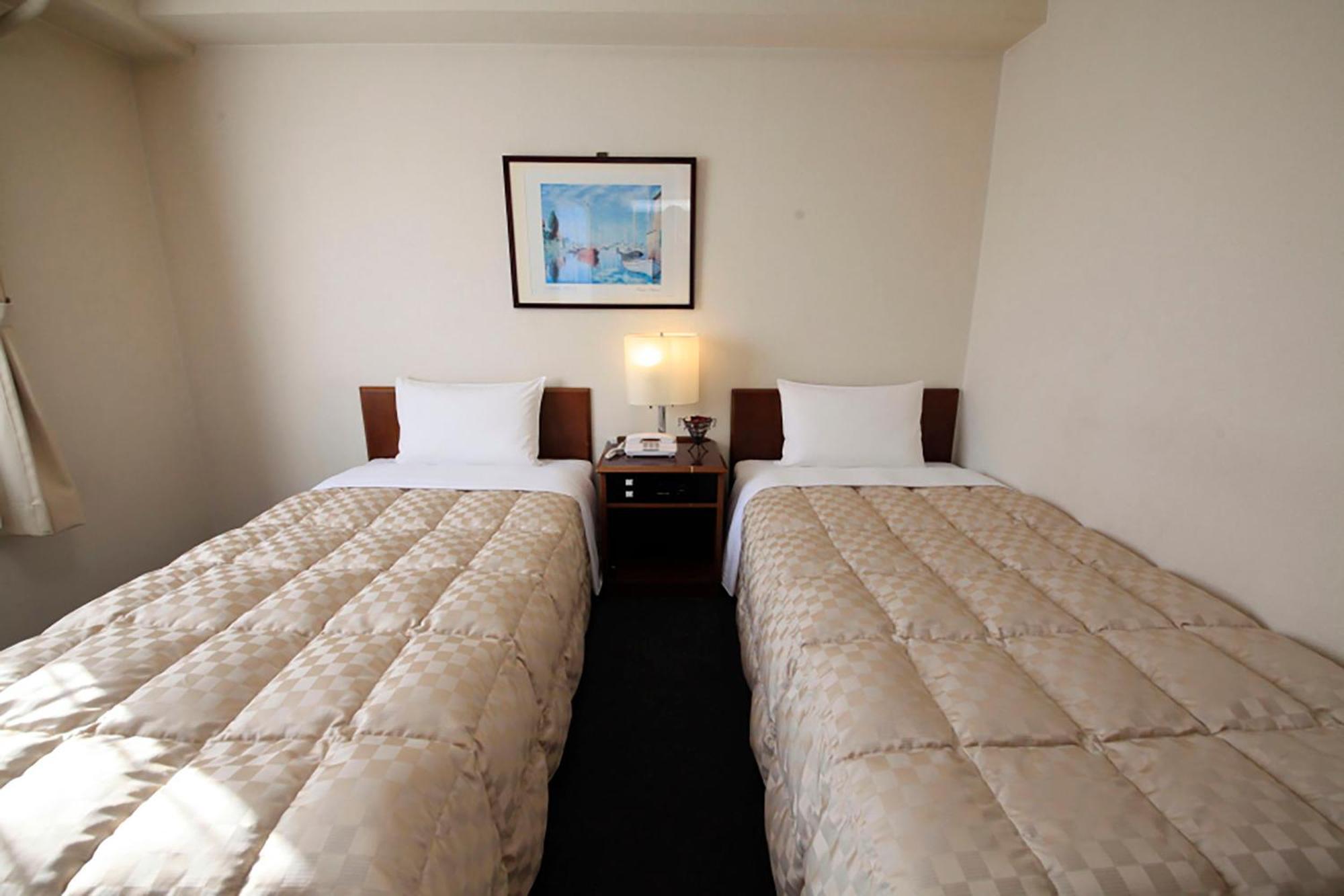 Shinjuku Urban Hotel Токио Номер фото