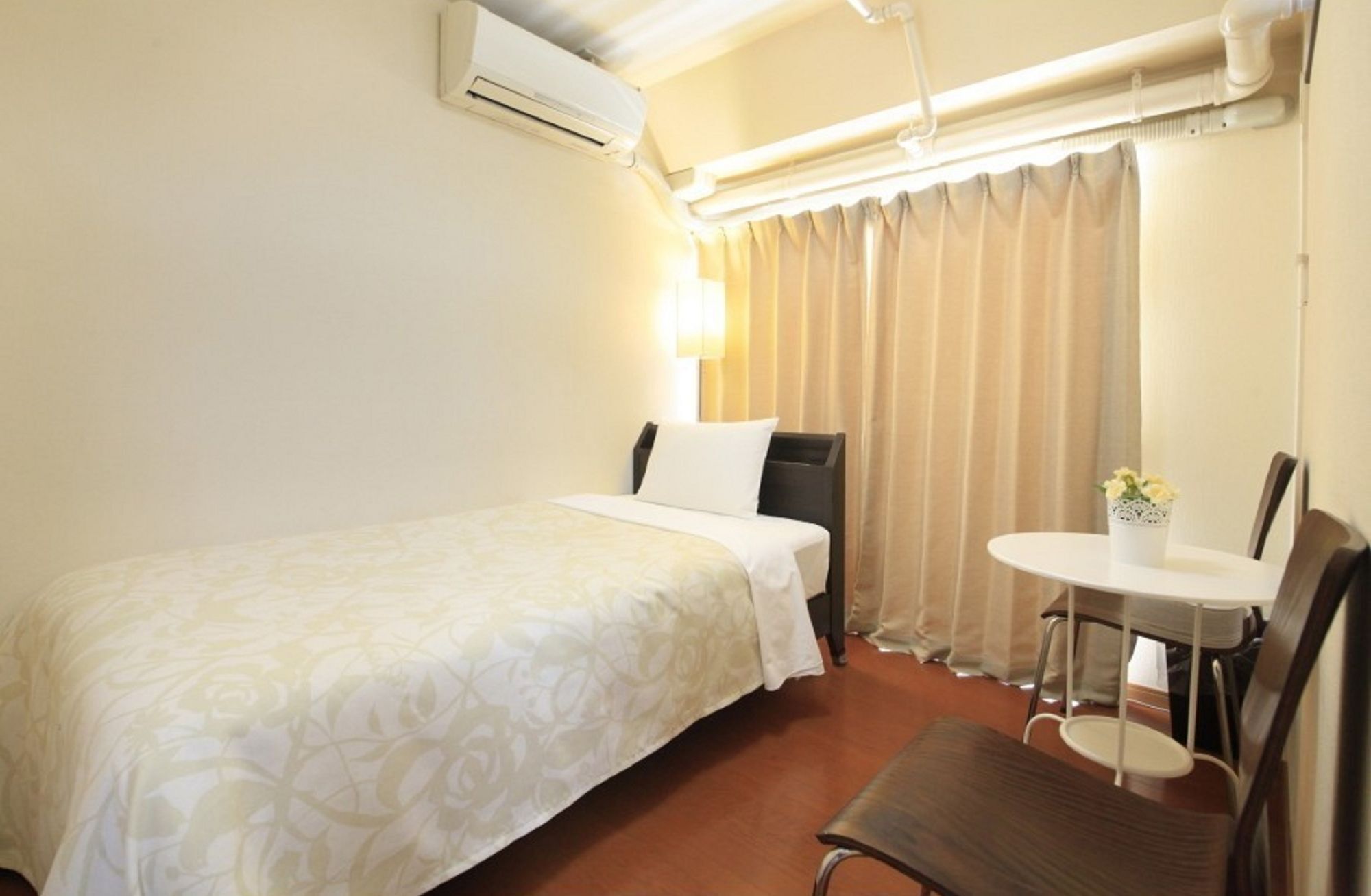 Shinjuku Urban Hotel Токио Экстерьер фото