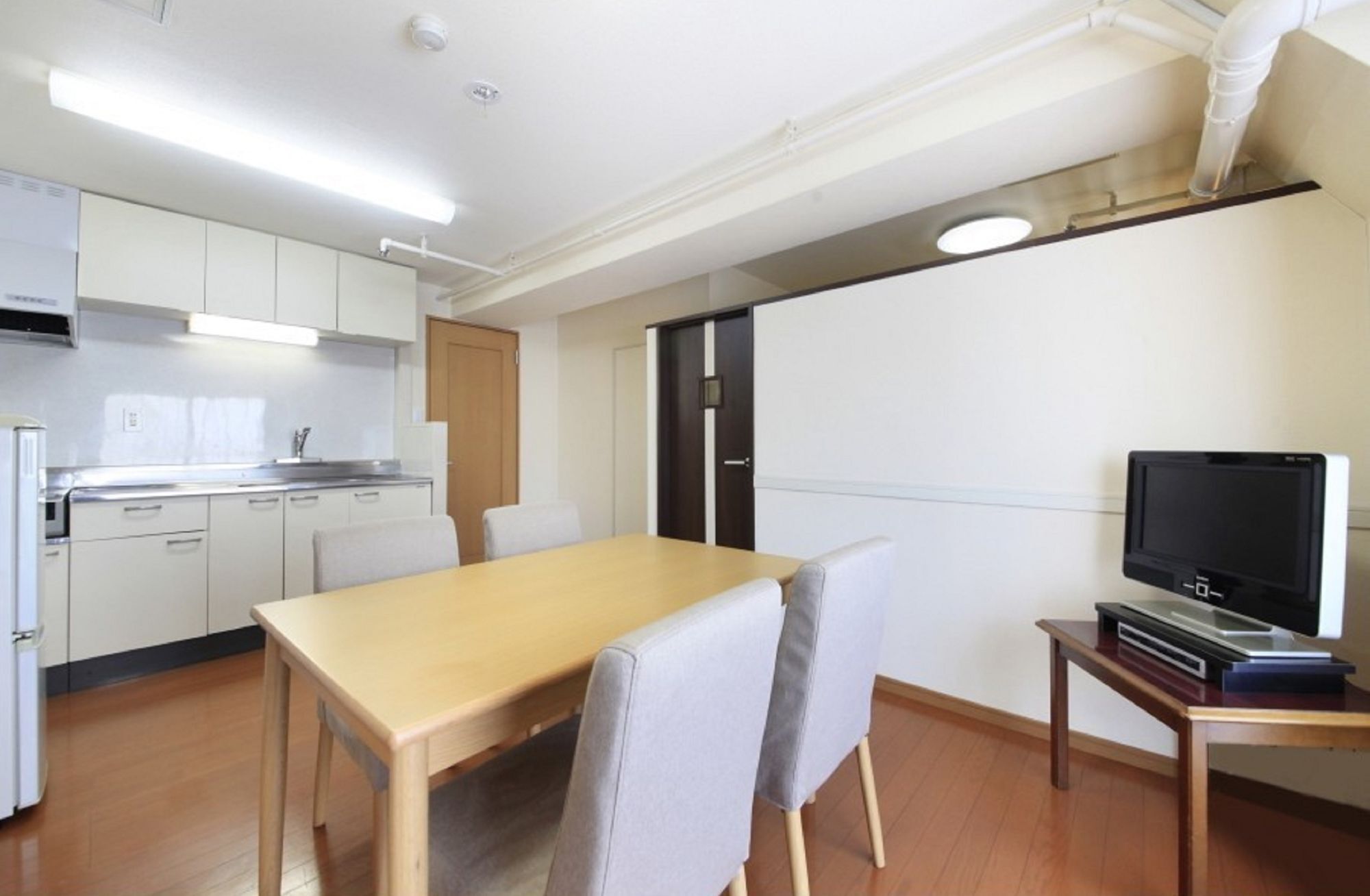 Shinjuku Urban Hotel Токио Экстерьер фото